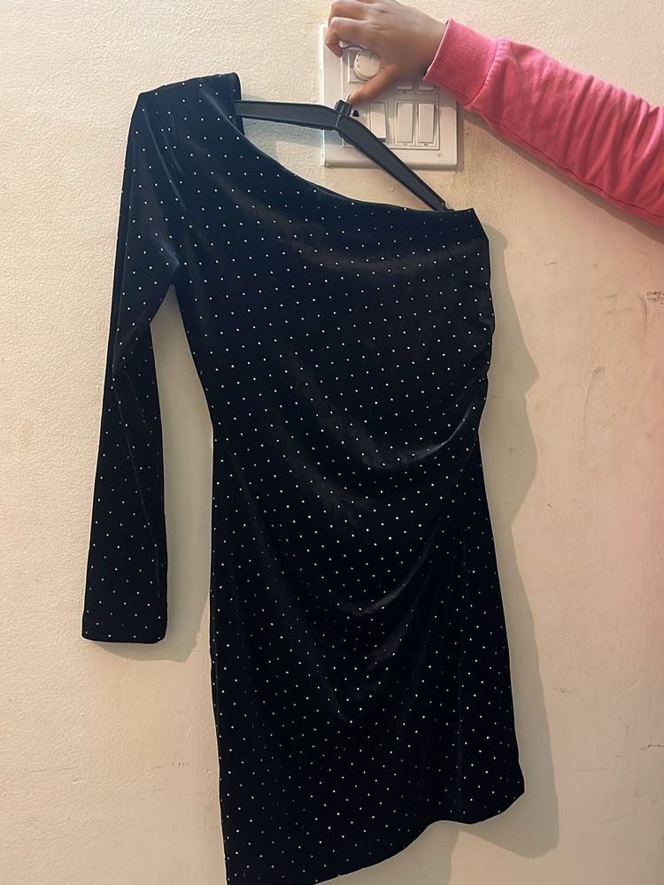 Chic One-Shoulder Party Dress