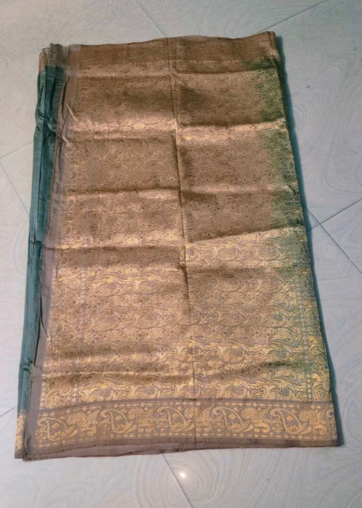 Nice Grey Colour Gadwal Saree