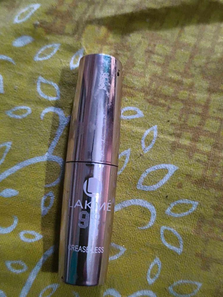 Lakme Lipstick for rust colour