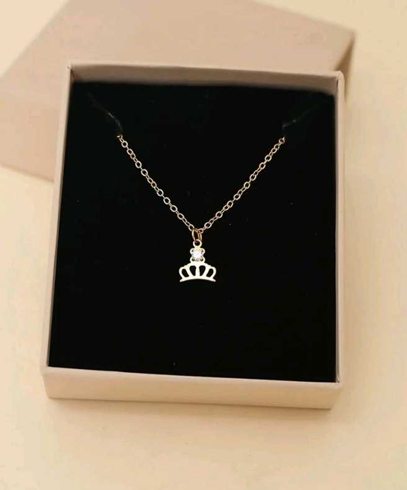 Korean Crown Pendant Necklace
