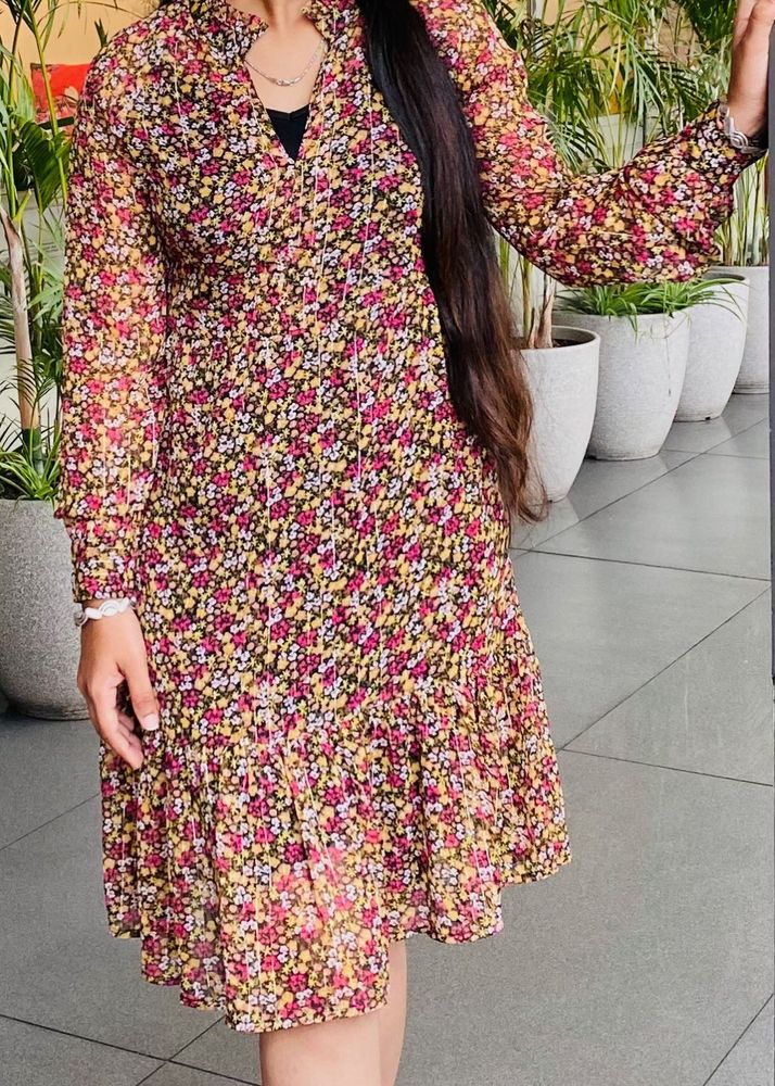 Floral Dress 🌼