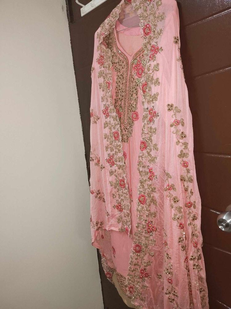 Elegant Pink Embroidered Kurta Set