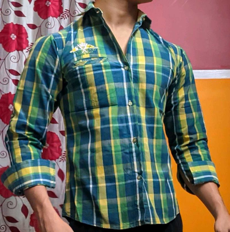 Bold Checkered Shirt | S | Fresh &amp; Fitted Look