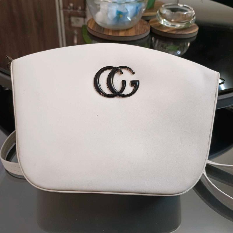 🛍️ White Sling Bag ⭐⭐⭐⭐