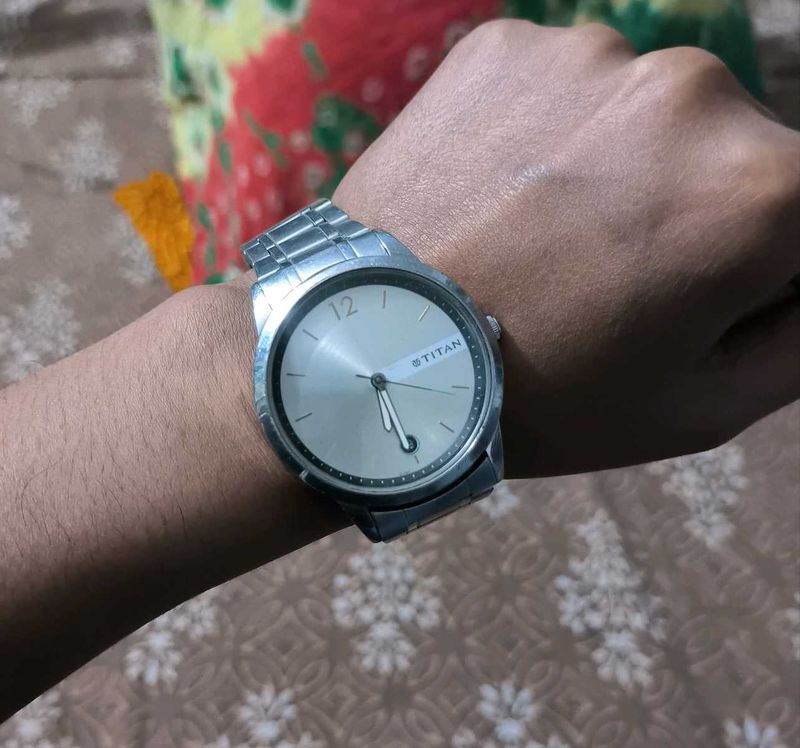 TITAN Original Watch Worth ₹4200 Without Bill, Box