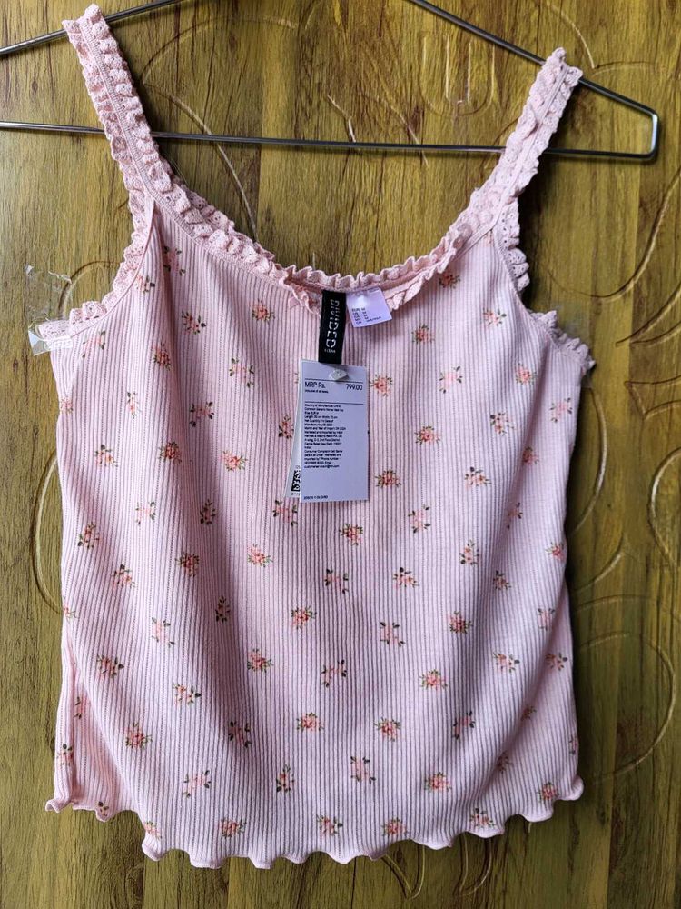 H&amp;M Floral Lace Trimmed Crop Top/ SIZE-M