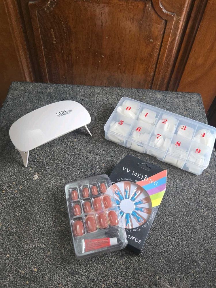 COMBO OF 4 Nail Kit with UV Lamp
