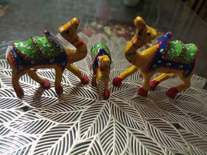 Home Decor Items- Camels