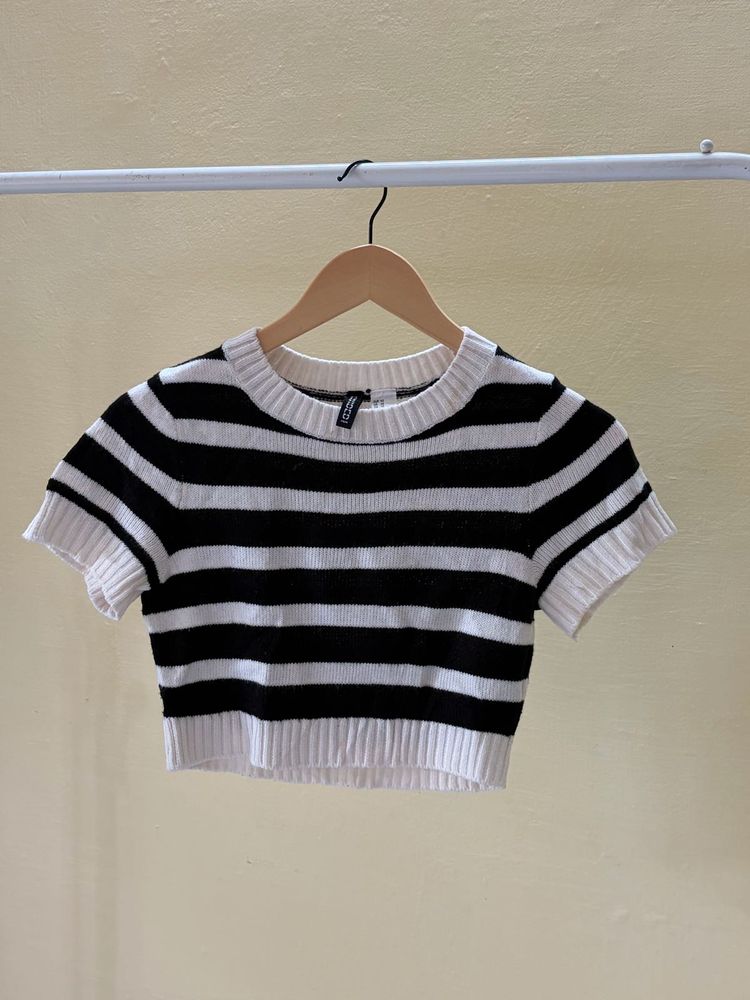 h&amp;m Striped Crop Top