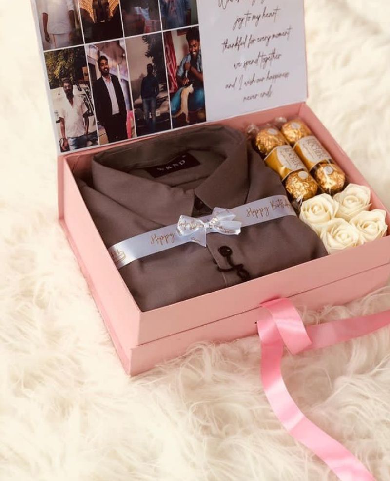 Customize gift hamper box 🖤Matte black finish. Includes_ Shirt, Perfume, Chocolates &amp; Flowers...Can be customize as per your needs...