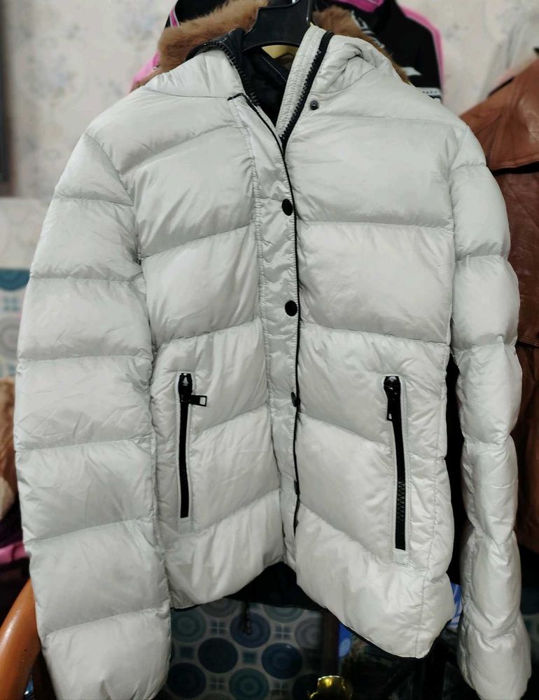 Stylish White Puffer Jacket