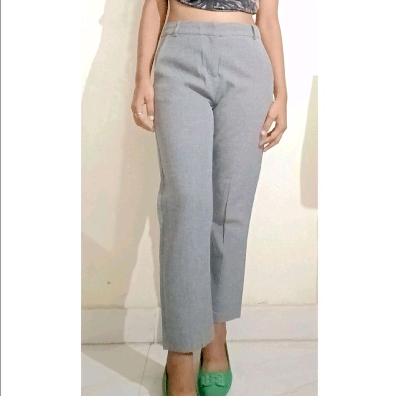 It&#39;s a Kind Of Formal Pant