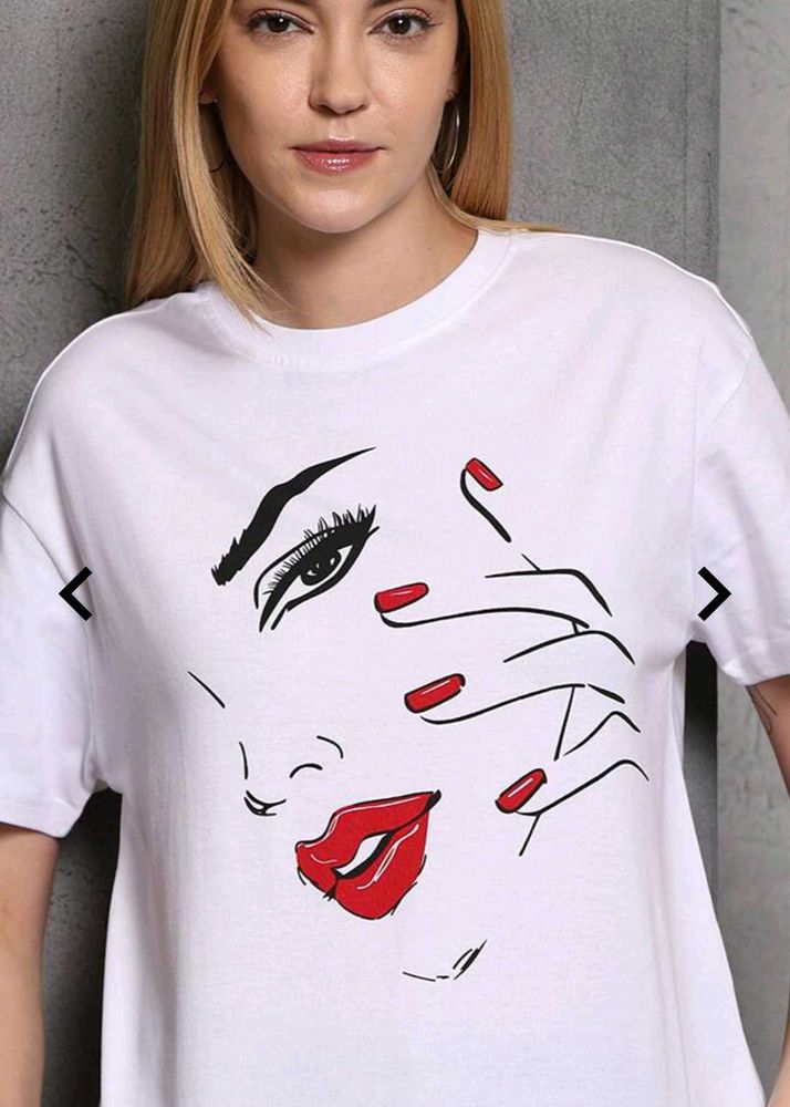 Trendy White Graphic Tee
