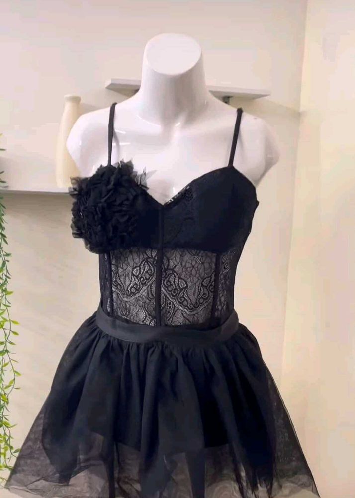 Elegant Black Lace Mini Dress