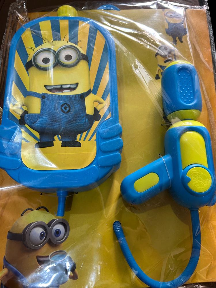 Holi Minion Pichkari