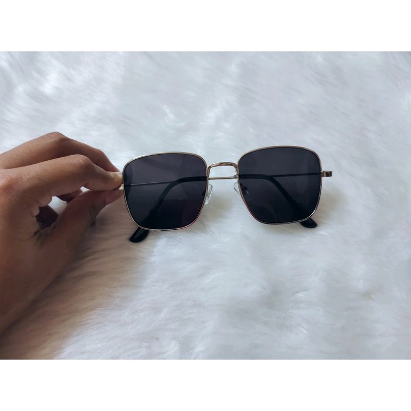 Unisex Black stylish sunglasses Like new condition