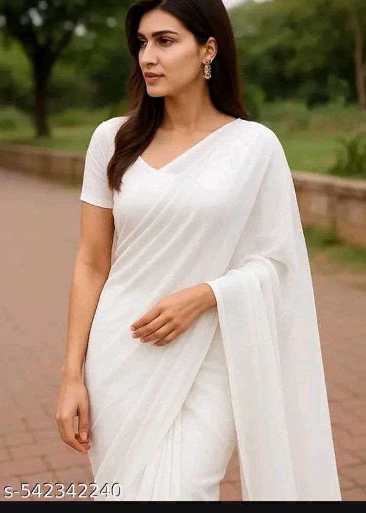 Elegant White Cotton Saree