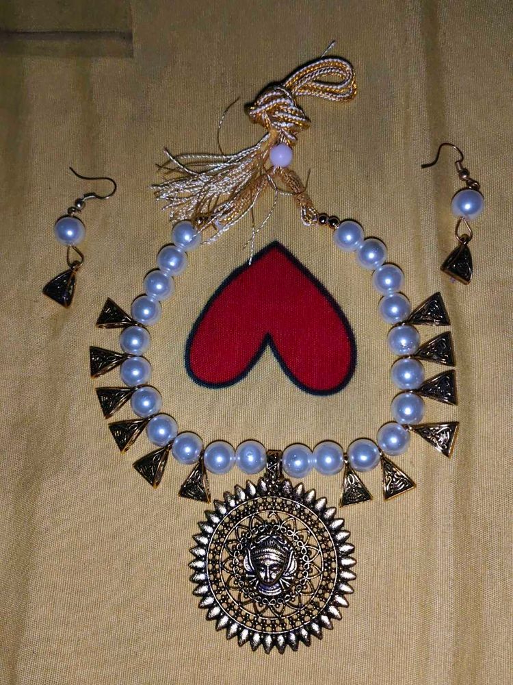 Necklace With Earing