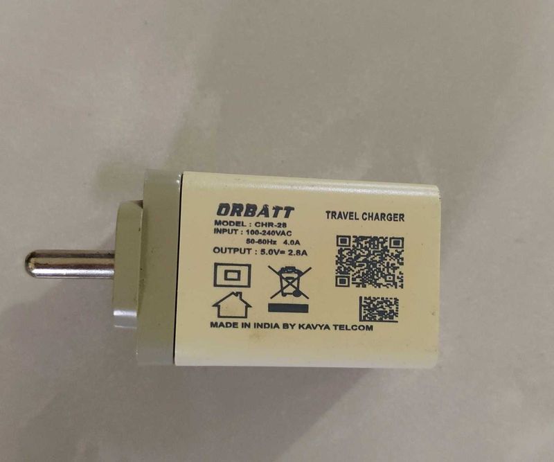 Dual Port Orbatt USB Charger + 2 Type A Cables