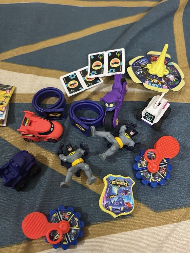 Kinder Joy Batman Toys 2025