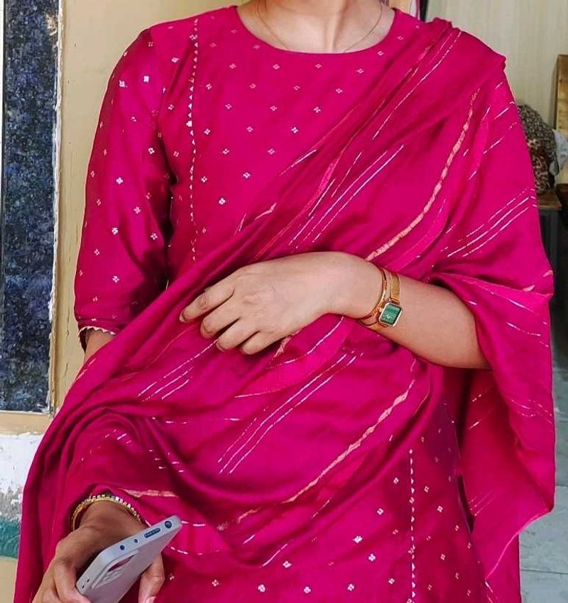 Grab This Beautiful Pink Suit, Very Elegant