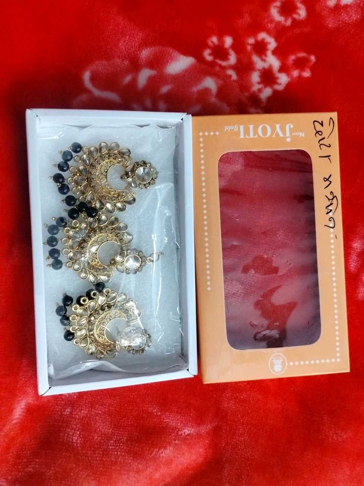 Alloy Golden-black Earrings &amp; Mangtika Set