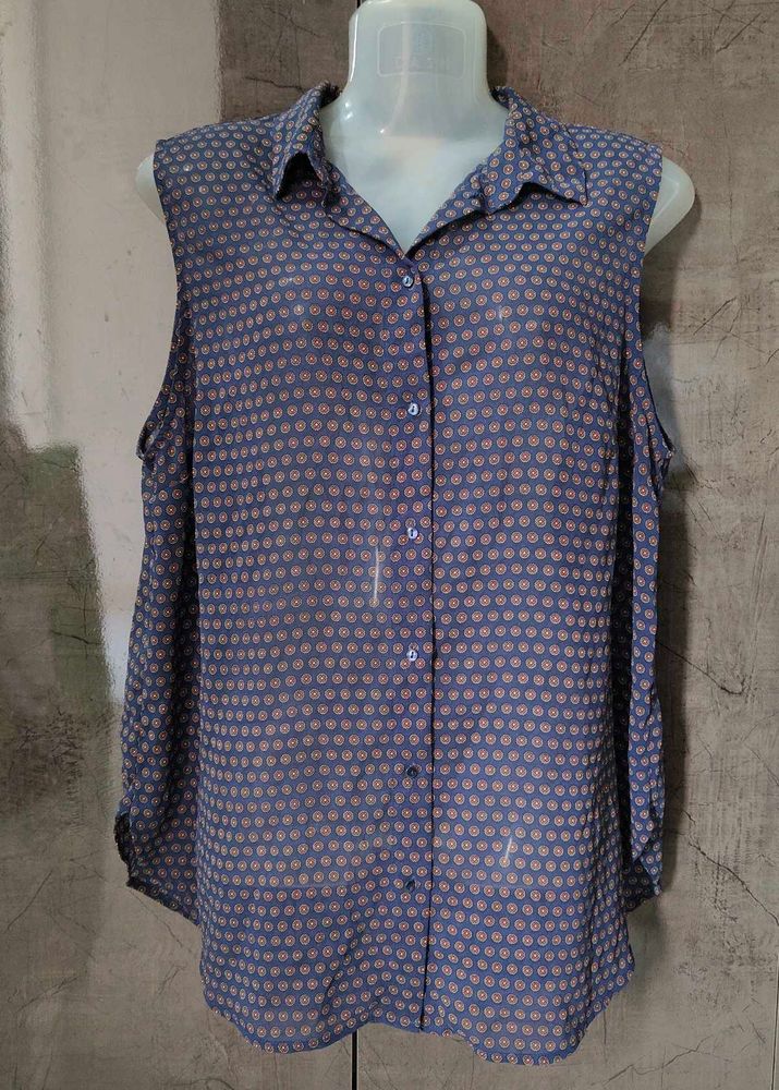 H&amp;M Sleeveless Button-Down Blouse