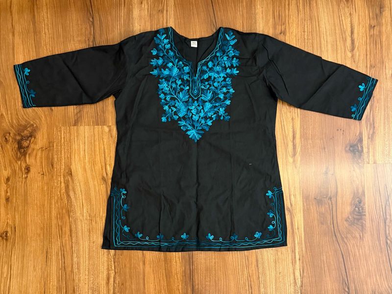 Chikankari Top