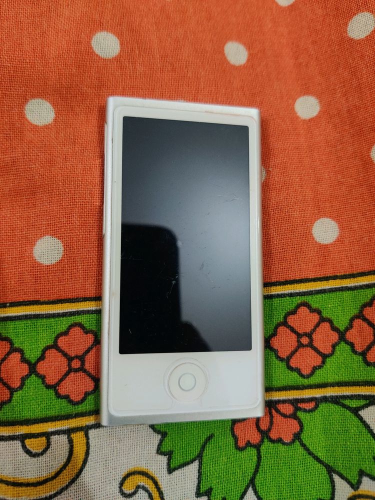 Apple Ipod Music Audio Video Player Touchscreen