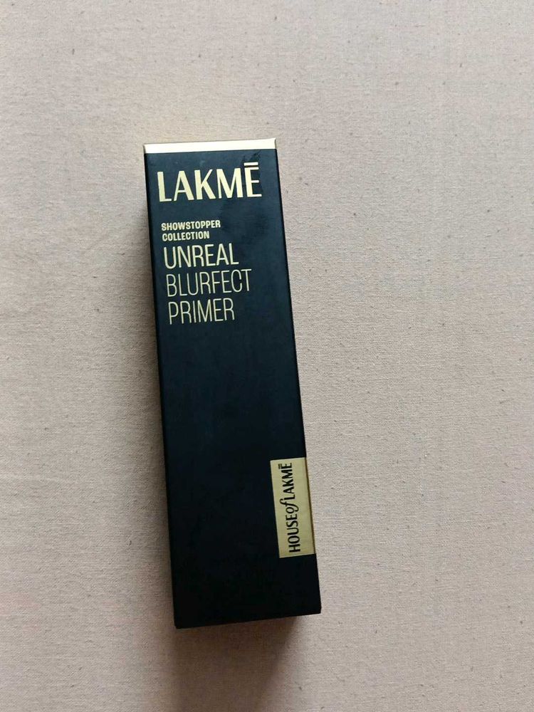 Lakme Unreal Blurfect Primer