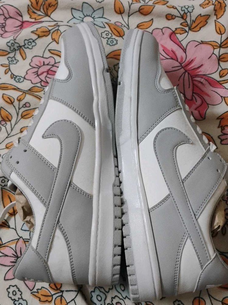 Nike Sneakers - Unused Good Quality - Size 9