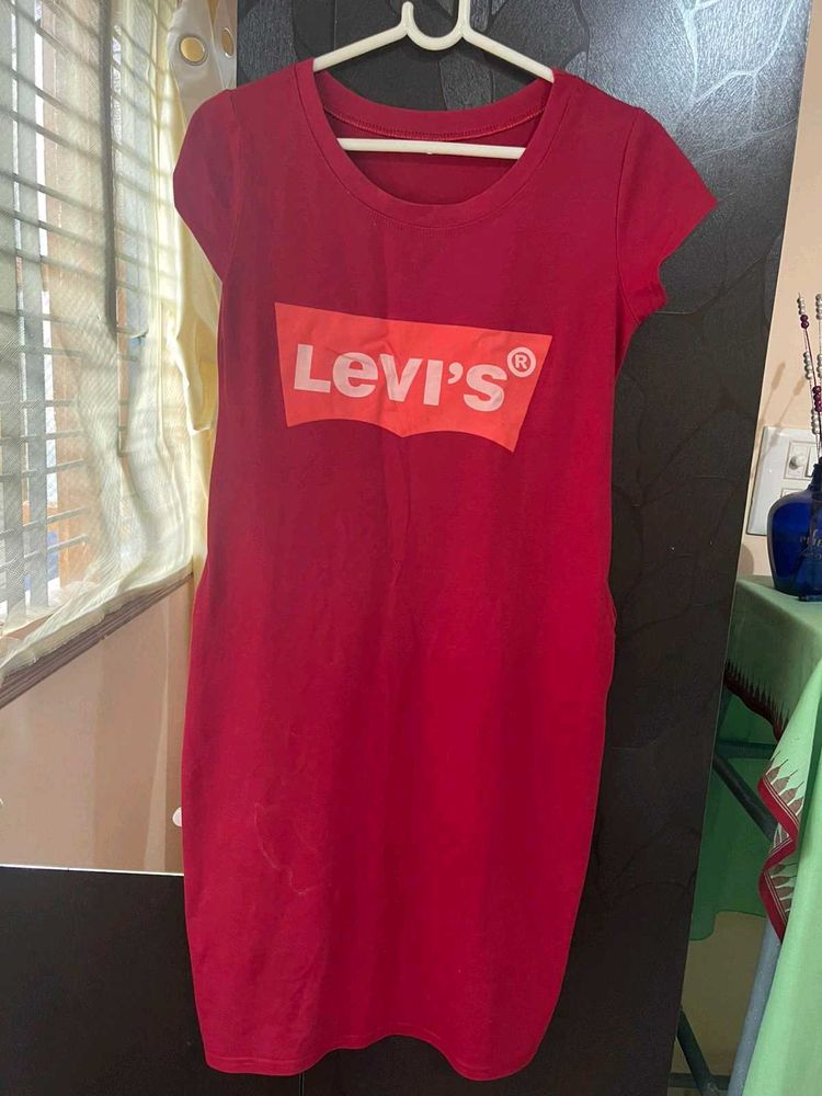 Levi&#39;s Red T-Shirt Dress