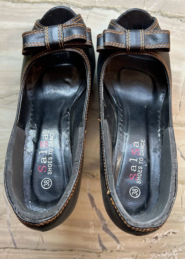 Black Stelatos