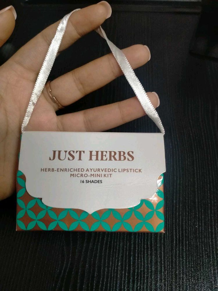 Just Herbs Lipstick Kit
