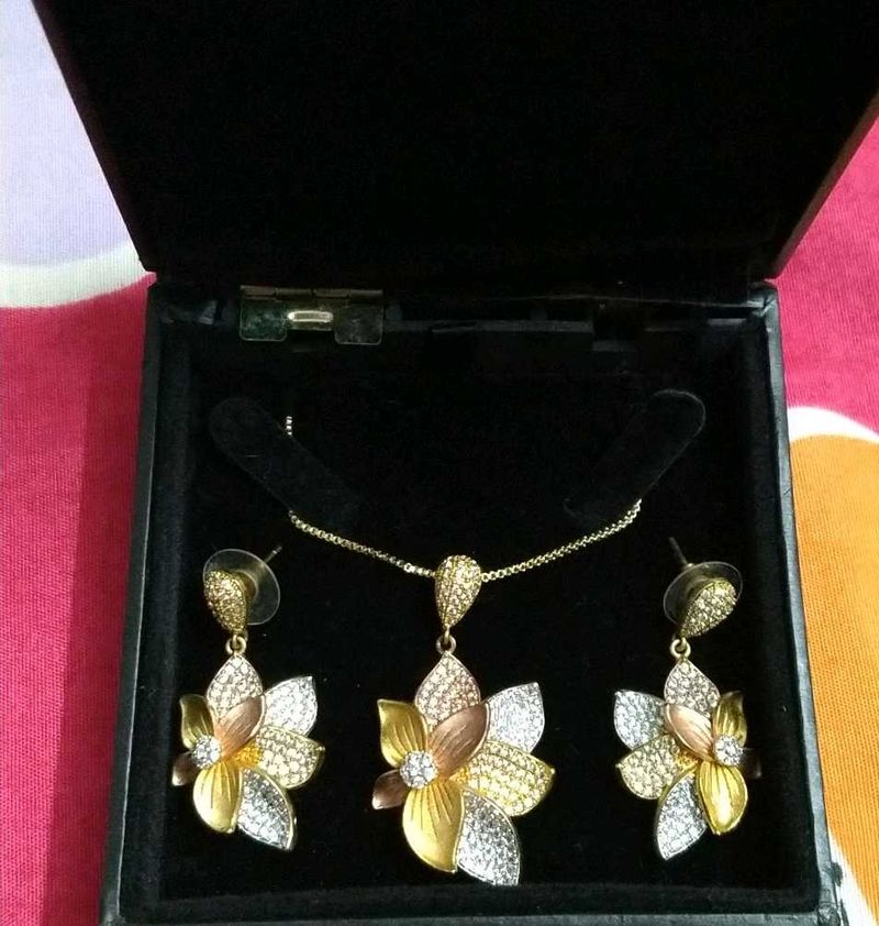 Floral Jewelry Set