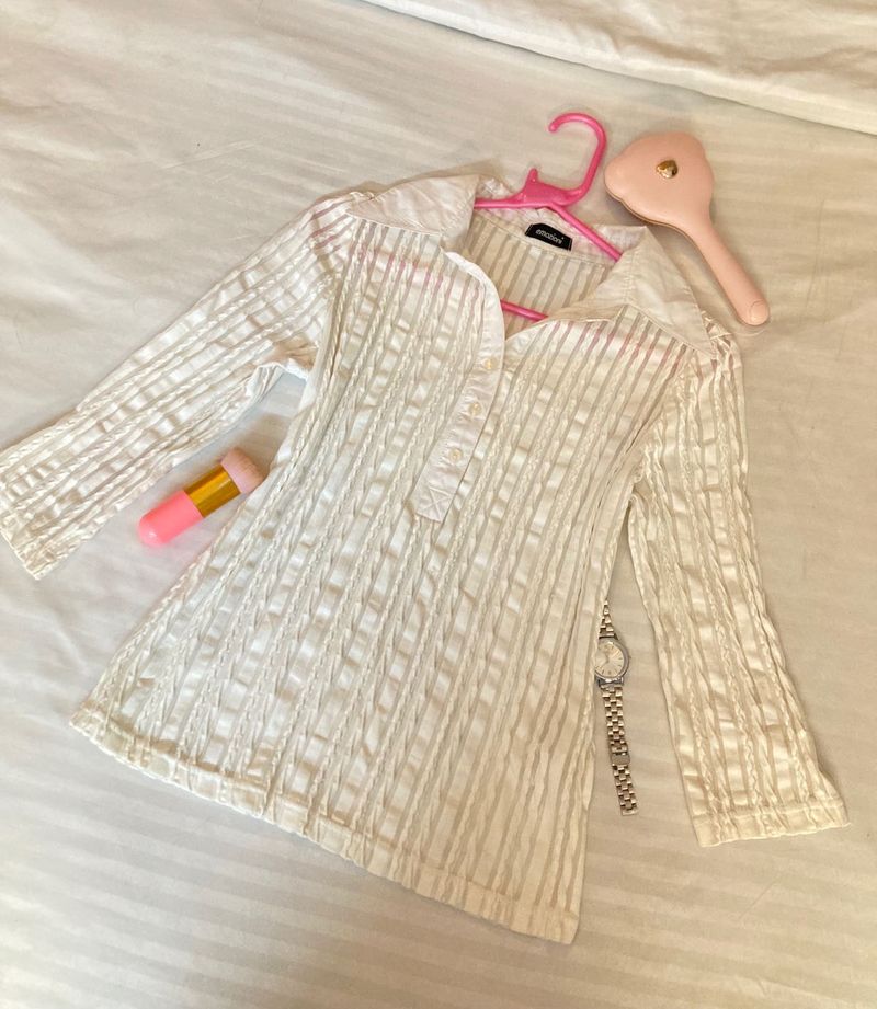 PINTEREST Textured White Collared Cotton Top