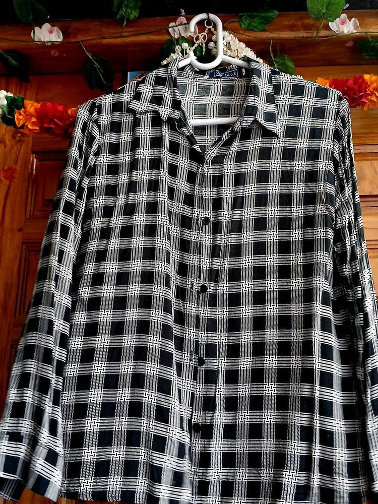 Retro Black &amp; White Checkered Shirt