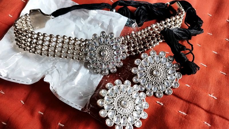 oxidized jewellery ( necklace with earrings)