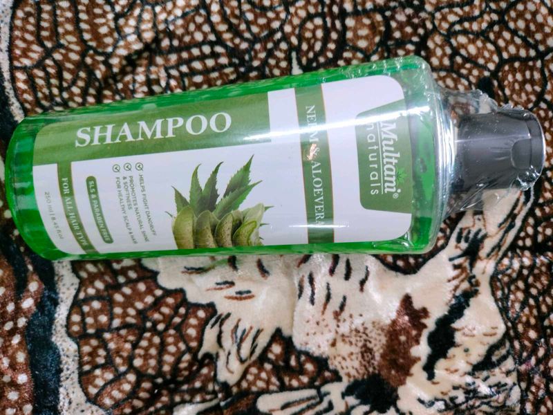 Multani Naturals Neem &amp; Aloe Vera Shampoo