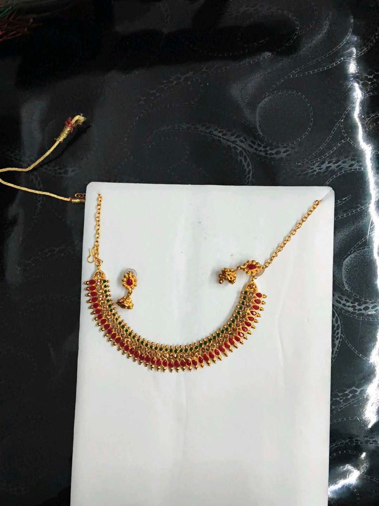 Elegant Necklace &amp; Earring Set