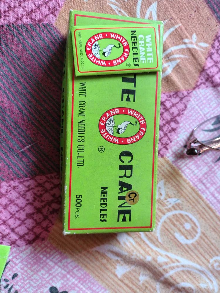 44 Pc White Crane Needles