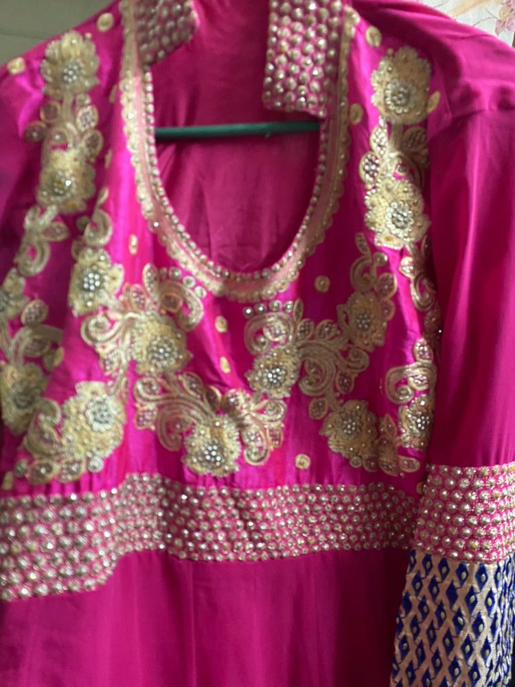 Elegant Pink Embroidered Kurta Set