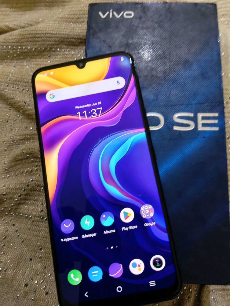 Vivo V20 SE (Model V2022) smartphone.