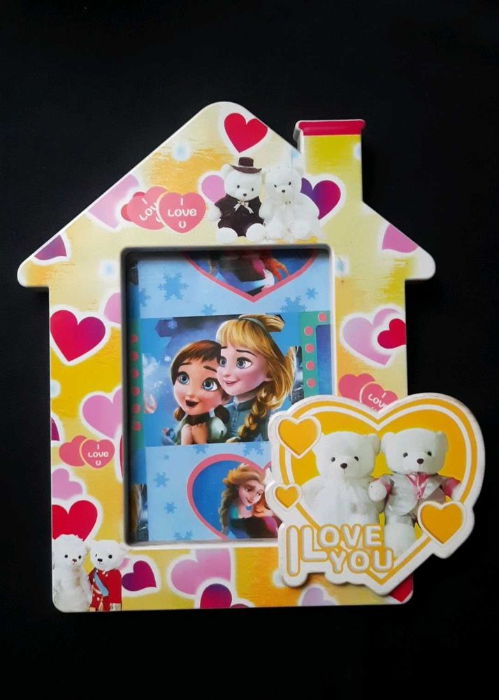 Cute Hut Shape Photo Frame