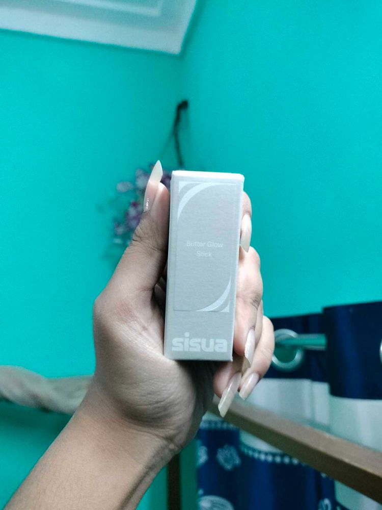 SisuA Butter Shine Lipstick