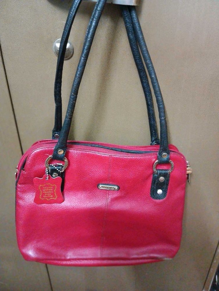 Elegant Leather Bag