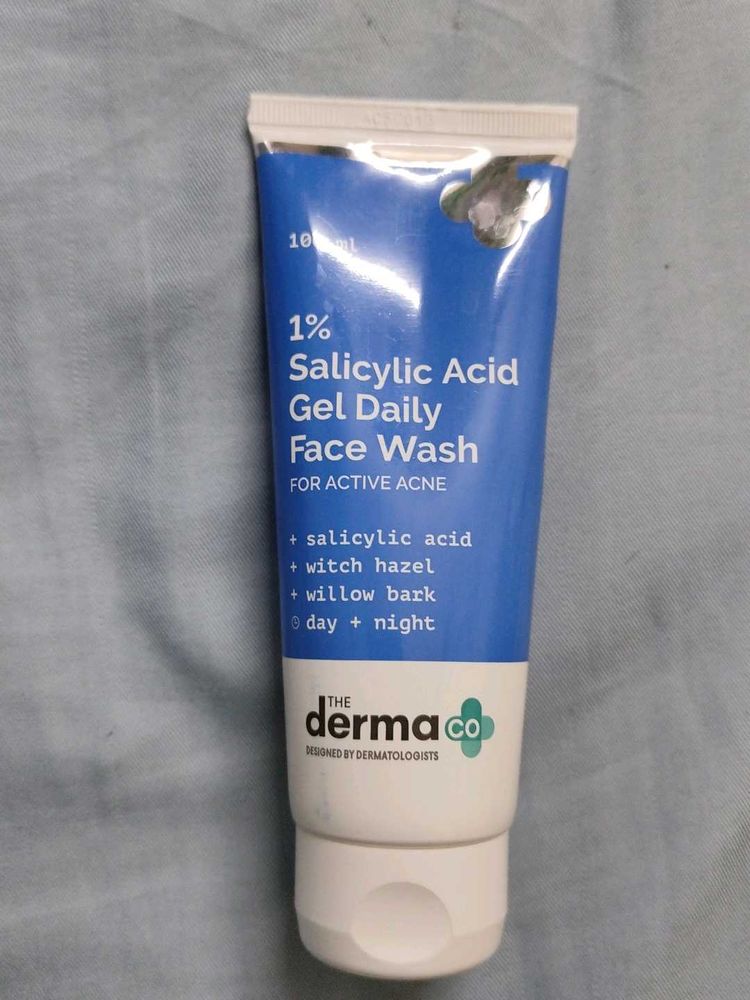 The Derma Co Face Wash