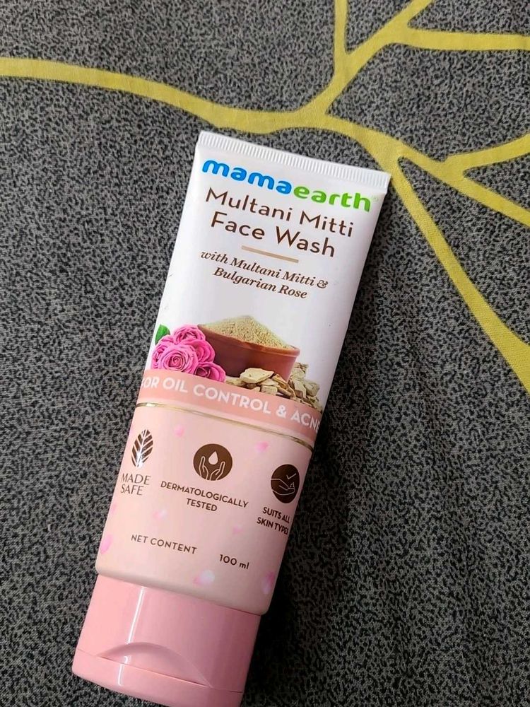 Mamaearth Multani Mitti Face Wash