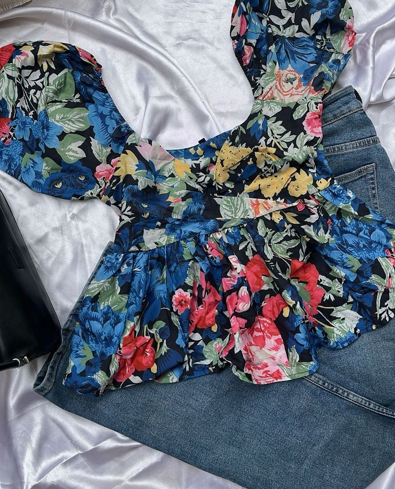 Floral beautiful neckline top