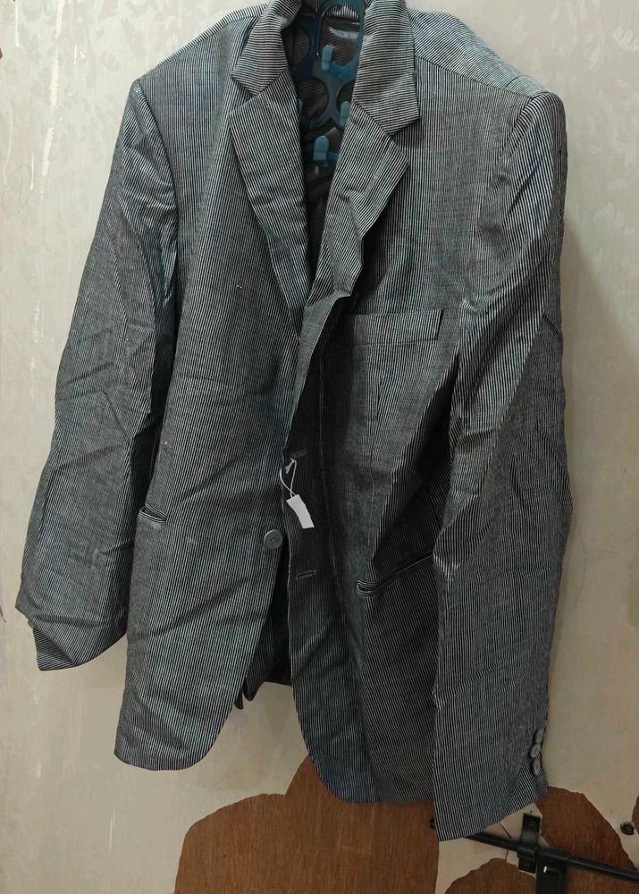 Mens Suit With Blazer